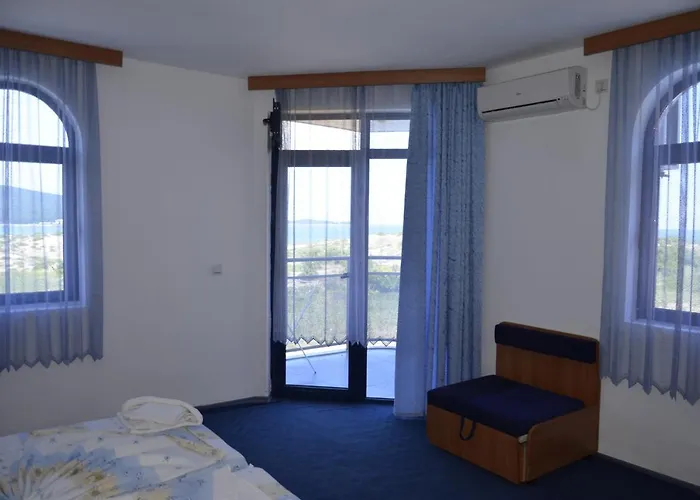 Hotel калипсо блу *